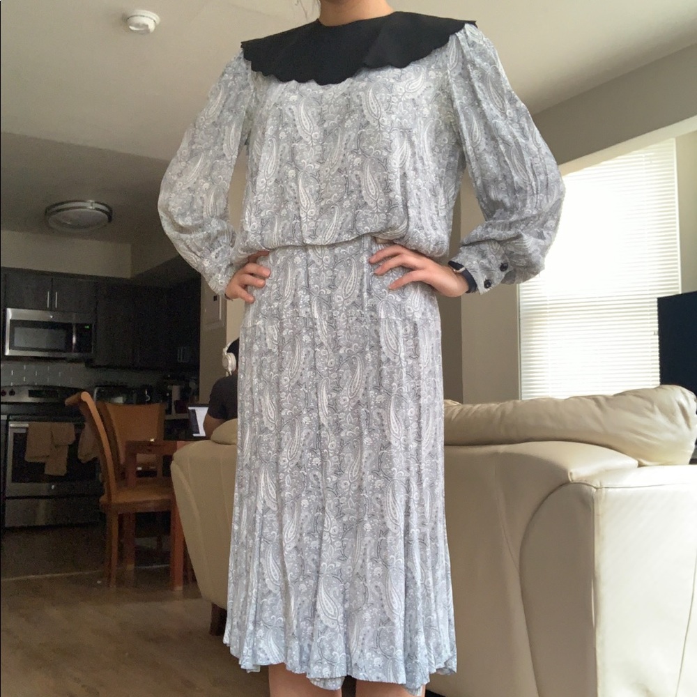 VINTAGE Paisley Dress with Collar